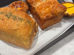 -HOT CRUSH趁热集合·现烤面包(上海环球港店)