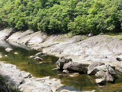 -燕子河大峡谷天坑仙境