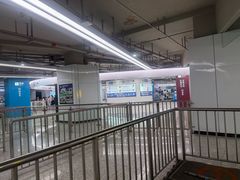 -东方体育中心(地铁站)