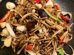 干锅茶树菇-鸡毛店·川菜(双楠店)