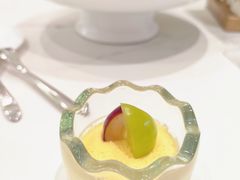 -燕庭·纯燕窝·甜品下午茶(南京西路店)