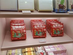 零售区-好利来(上海长宁龙之梦店)