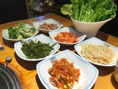 -唯成•韩国炭火烤肉 유성고기