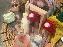 -星巴克(北京市民生金融中心店)