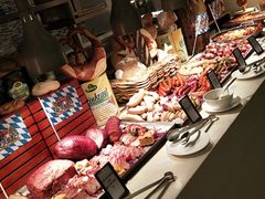 -海口绿发希尔顿酒店-田园汇自助餐·三文鱼·海鲜