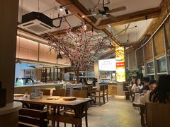 -蜜桃餐厅·伴山(湖滨商业街店)