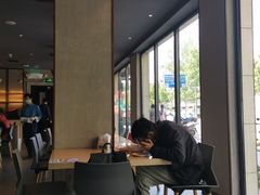 靠窗位-眉州小吃(魏公村店)
