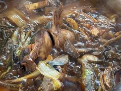 柴锅炖水库鱼-姥家大锅台水库渔家