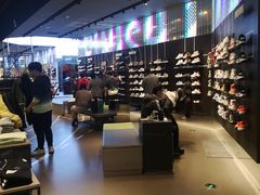 -NIKE品牌体验店(金源新燕莎店)