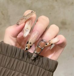 -斯馨·健康美甲美睫