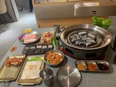 -围炉肉舍丹东海鲜烤肉·烤活鳗(步行街店)