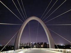 -南京眼步行桥
