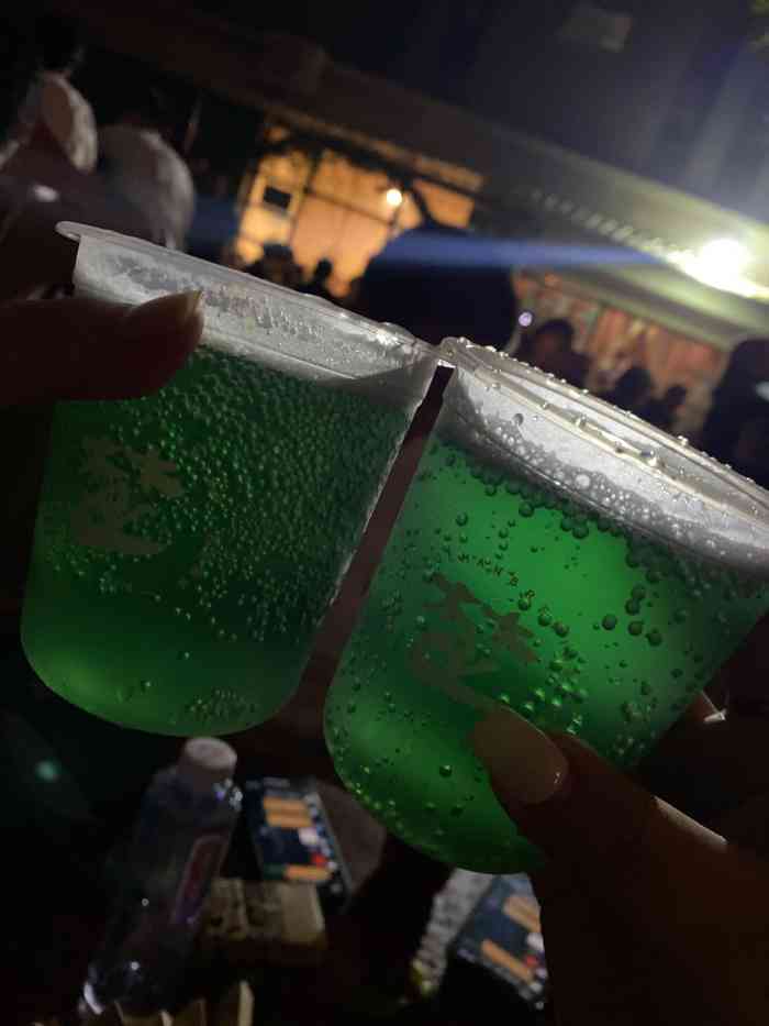 楚门酒吧-"生日愿望是希望自己仍能以不动心对世界动心.