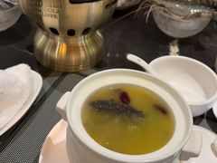 -半岛翡丽海鲜自助餐厅(观风亭店)