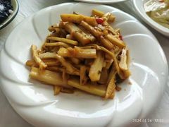 -天乐农家鱼头王(天目湖店)