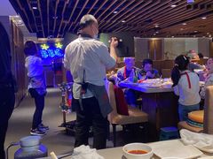 -海底捞火锅鲜切牛肉主题店(长寿路店)