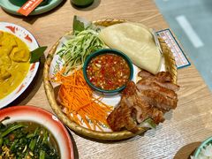 炭烧猪颈肉卷卷拼盘-迷你椰·泰式大排档(观前街店)