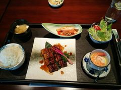鳗鱼定食-一本魅·日式料理
