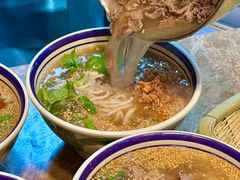 -云阿蛮云南生烫牛肉米线(奉贤路店)