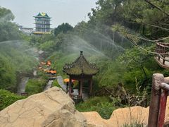 -雪山彩虹谷景区