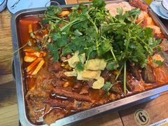 -在巷子里的烤肉店·螺蛳粉烤鱼·牛蛙(和美城店)