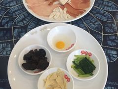 -桥香园云南过桥米线(金马碧鸡店)
