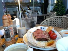 -MONICH牛排融合餐厅(和义大道购物中心店)