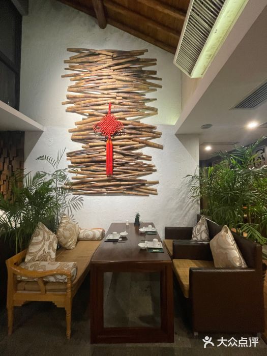 山外山·林语花园餐厅图片