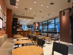 -星巴克(上海虹桥新天地二店)