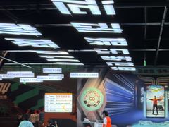 -极限PLAY运动娱乐新世界·团建派对潮玩休闲馆·室内蹦极高空游乐园