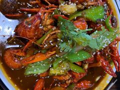 -虾弄弄海派小龙虾·牛羊蝎子火锅