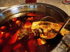-忘情水鱼头·鲜鱼火锅(滨江中路店)