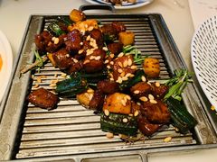 牛肉粒炒年糕-桂满陇天书(南京德基旗舰店)
