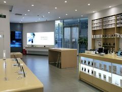 -华为授权体验店(中山公园来福士)