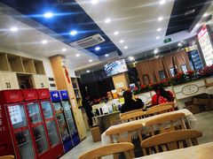 大堂-江城燕子大排档(江汉路步行街店)