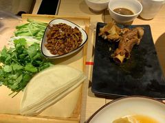 -关东小磨东北菜(上海长风大悦城店)
