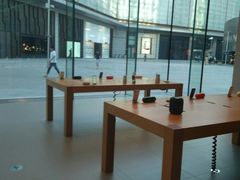 -Apple零售店(华贸购物中心店)