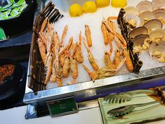 -亚洲国际大酒店·云顶阁旋转自助餐厅