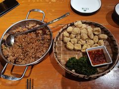 -老滇山寨•云南特色菜•地方菜•民族风情歌舞表演(金碧店)