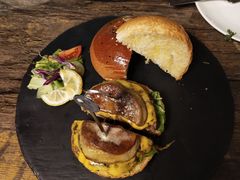 -HIGH FIVE哈福手工汉堡(桂林路店)