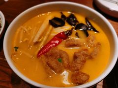 金汤酥肉酸辣米线-云海肴·汽锅鸡·云南菜(领展购物广场·中关村店)
