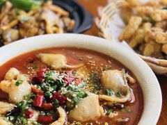 -胡子饮食店