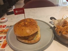 招牌香辣鸡腿汉堡-必胜客(万象城二期店)