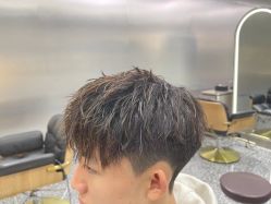 -Tloml salon