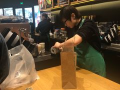 -星巴克臻选(华堂·新辰汇店)