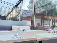 -亮马河饭店翠雅咖啡厅