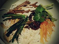 鸡丝凉米线-云海肴·汽锅鸡·云南菜(美罗城店)