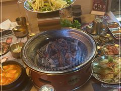 -闻老头·菊花炭烤肉(D11店)