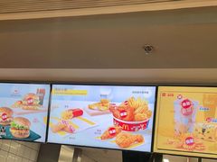 -麦当劳(鄂尔多斯机场店)