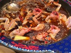 -何师傅美蛙鱼头(汉街店)